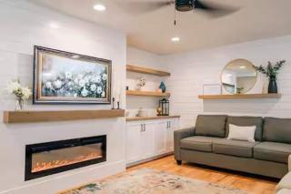 Spacious 6BR Family Retreat Sleeps 16 Near Zion - 0