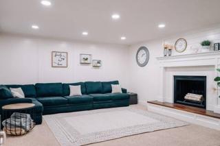 Spacious 6BR Family Retreat Sleeps 16 Near Zion - 1