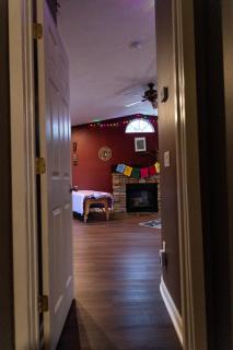 Near CMU and casino with Hot Tub, gym, fireplace - Mount Pleasant - 8