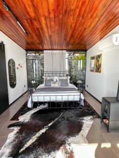 Vista espetacular, piscina e banheira no quarto! - 3