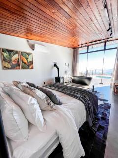 Vista espetacular, piscina e banheira no quarto! - 1