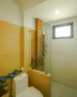 Sala Loft - Spacious King Bed - 4K SmartTV - 9