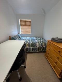 Nice short stay room in Coventry city center - 4
