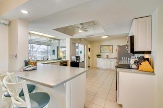 Cape Coral Gem Patio, Pool and Boat Slip - Cape Coral - 4