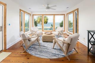 Coastal Bliss on Coffin Point - Beachfront Retreat - 0