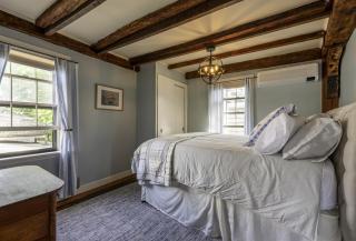 The Perch featuring Elevated Harbor Views in Rockport - Rockport - 9