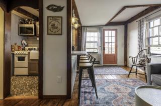 The Perch featuring Elevated Harbor Views in Rockport - Rockport - 6