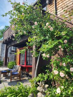 The Perch featuring Elevated Harbor Views in Rockport - Rockport - 1