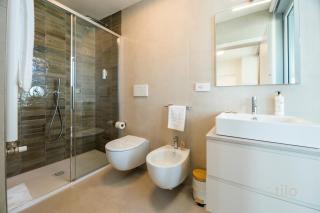 Waterfront Lux | 2BR | A/C| Parking By Tilo - 6