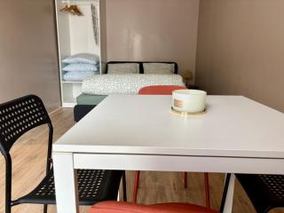 Charmant studio au calme, Stationnement gratuit - 8