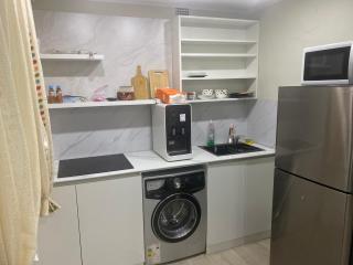 All in 1 entire studio apartment next 2 state department store - Ulaanbaatar - 4