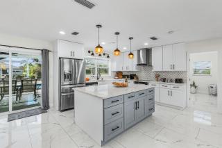 Stunning Waterfront Home - Villa Harbour Hideaway - Roelens - Port Charlotte - 2