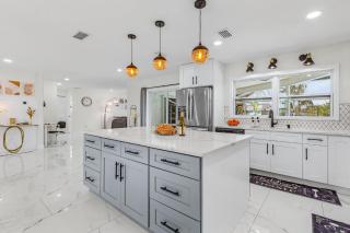 Stunning Waterfront Home - Villa Harbour Hideaway - Roelens - Port Charlotte - 1
