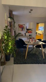 Charming older central house with private parking - Stavanger - 5