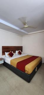 HOTEL SASHI GRANd - 4