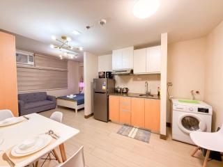 Studio in Makati with Swimming Pool and Gym - Manila - 2