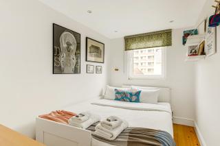 Lovely 3BR House with Garden in Walthamstow - 6