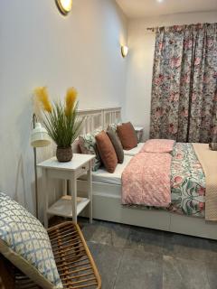 Front Row Seafront House with Dreamy Valletta and Harbour Sunset Views - 7