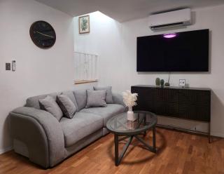 Farjahan's Apartments - 1