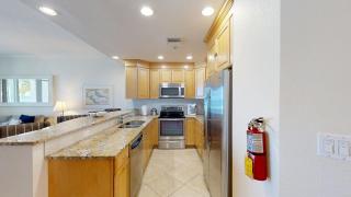 South Bay Beach Club #5- 2 Bedroom 2 Bathroom Unit - 3