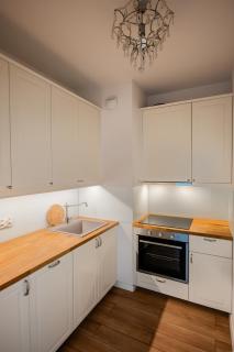 By The River Apartment - 2min to Market Square - Breslau - 5