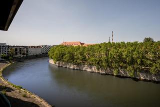 By The River Apartment - 2min to Market Square - Breslau - 1