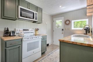 Relax and Unwind - Bird Creek Cottage at Cliffwood - 8