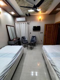 Tabbis Guest House - 9