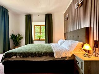 Hotel Zur Post Bergen by Rikas Hotels - Bergen - 1