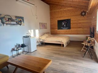 Itai's Corner - 2