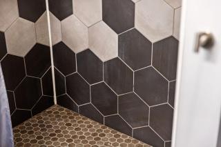 Warm Historic Mountain Cabin - 8