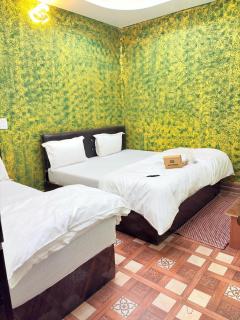 Hotel Red Gold - Varanasi - 2