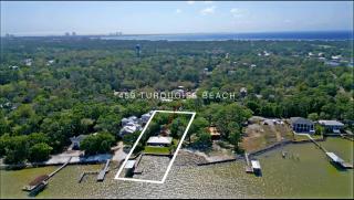 Hidden Gem with New Patio and Private Dock - 8