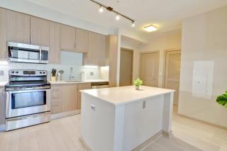 Stylish Comfort Meets Spacious Design - Arlington - 8