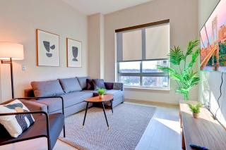 Stylish Comfort Meets Spacious Design - Arlington - 2