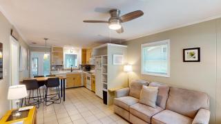 BEACHY SISTERS A Duplex - Jekyll Island - 9