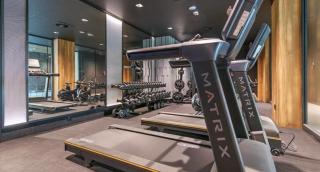 Omega Lake Prestige # 5 Private Pool & Jacuzzi & Sauna & Gym & Lake Access - 1