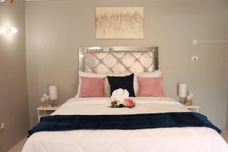 Nyla's Charmed Oasis - Portmore - 0