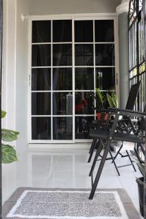 Nyla's Charmed Oasis - Portmore - 9