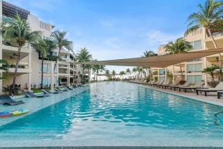 Beachfront Penthouse with Jacuzzi & Beach club - 5