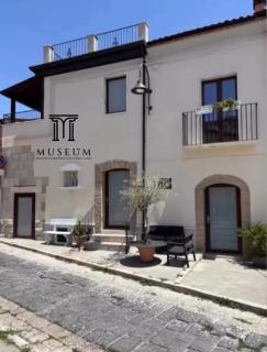 Borgo Albergo Museum XIV - 1