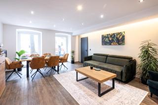 Charming downtown ground floor apartment - 6