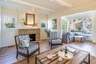 The Sea Captains House & Loft by Paradise Retreats - 4