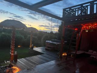 Dom na mazurach, sauna, jacuzzi, jezioro Garbas, łódka, 5 sypialni - - 3