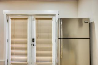 1 Mi to Puget Sound Shores Modern Des Moines Apt! - Des Moines - 5
