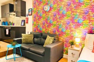 Rainbow Studio - By My Getaways - 3