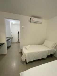 Grega 108 Suites Centro Vila do Abraao - 1