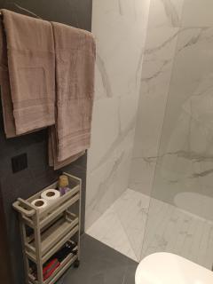 Sunny Studio Apartment with Courtyard - Casablanca - 9