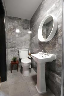 Guesthouse - Georgias Gate - 1