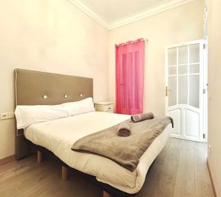 Charmung 3-bedrooms apartment with view - Prague - 8